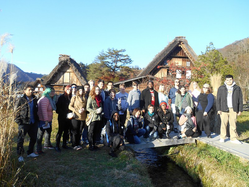 KCP Fall 2014 students by Minka houses in Gifu